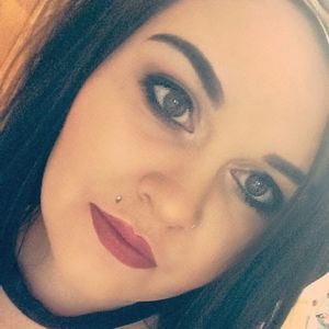 Meet your Posher, Nikki